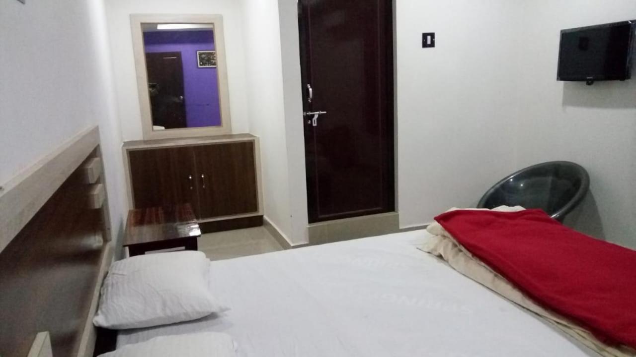 Paderu Hotel Vashishta Inn מראה חיצוני תמונה