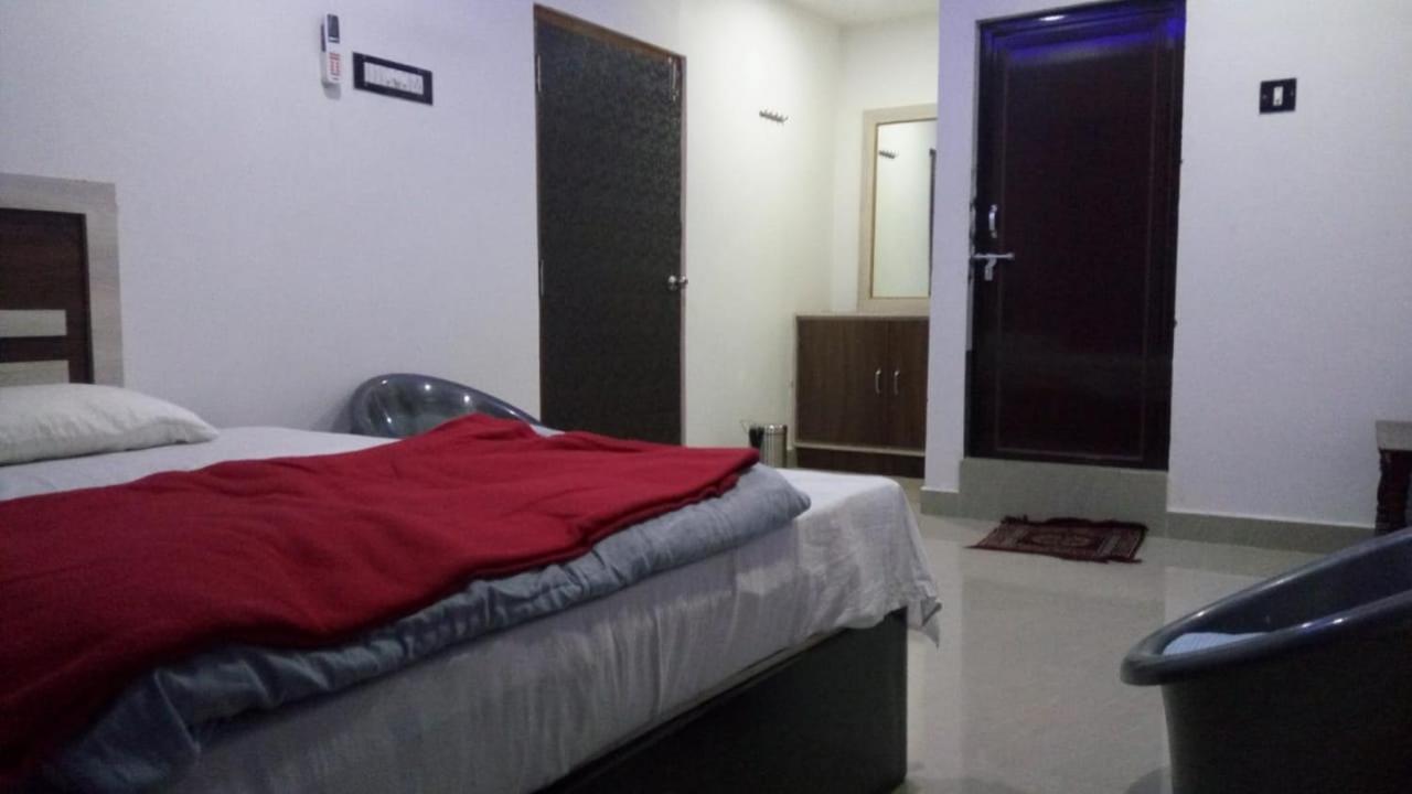Paderu Hotel Vashishta Inn מראה חיצוני תמונה